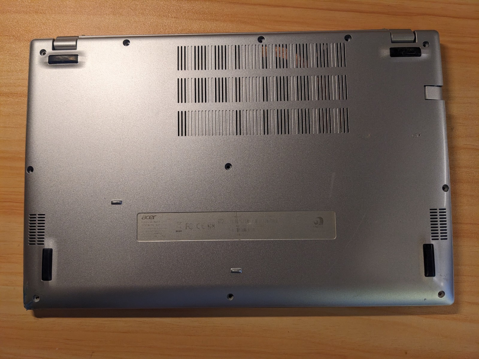 Acer Aspire 5 A515- 15.6″ 240 GB SATA SSD, Intel Core i3 11th Gen 4G RAM GHz.