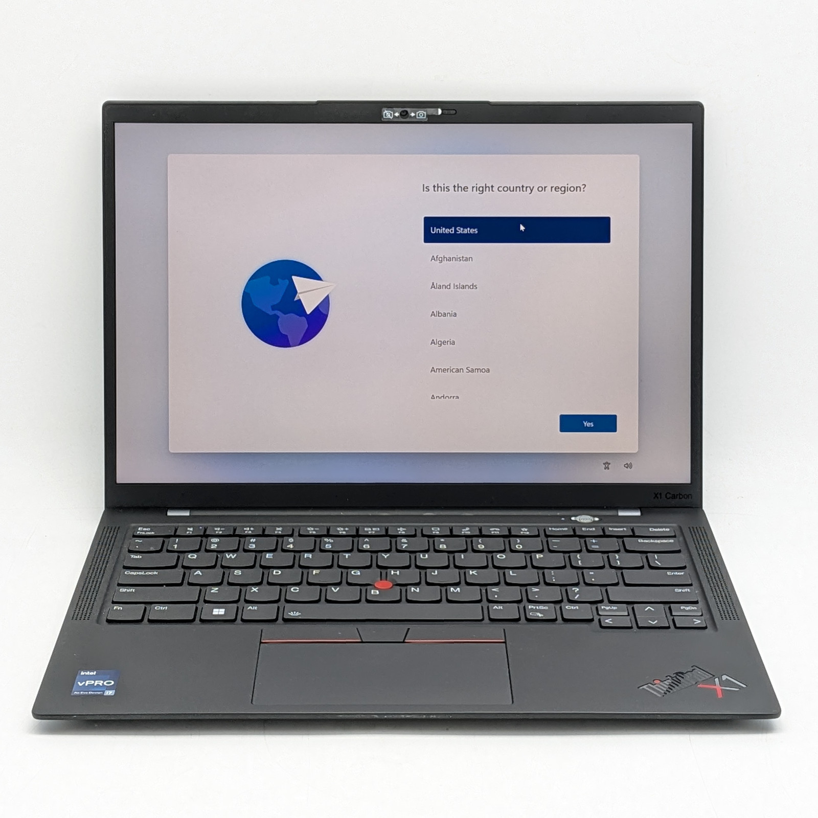 Lenovo ThinkPad X1 Carbon 10th Gen 14″ i7-1270P 32GB DDR5 1TB SSD Windows 11H