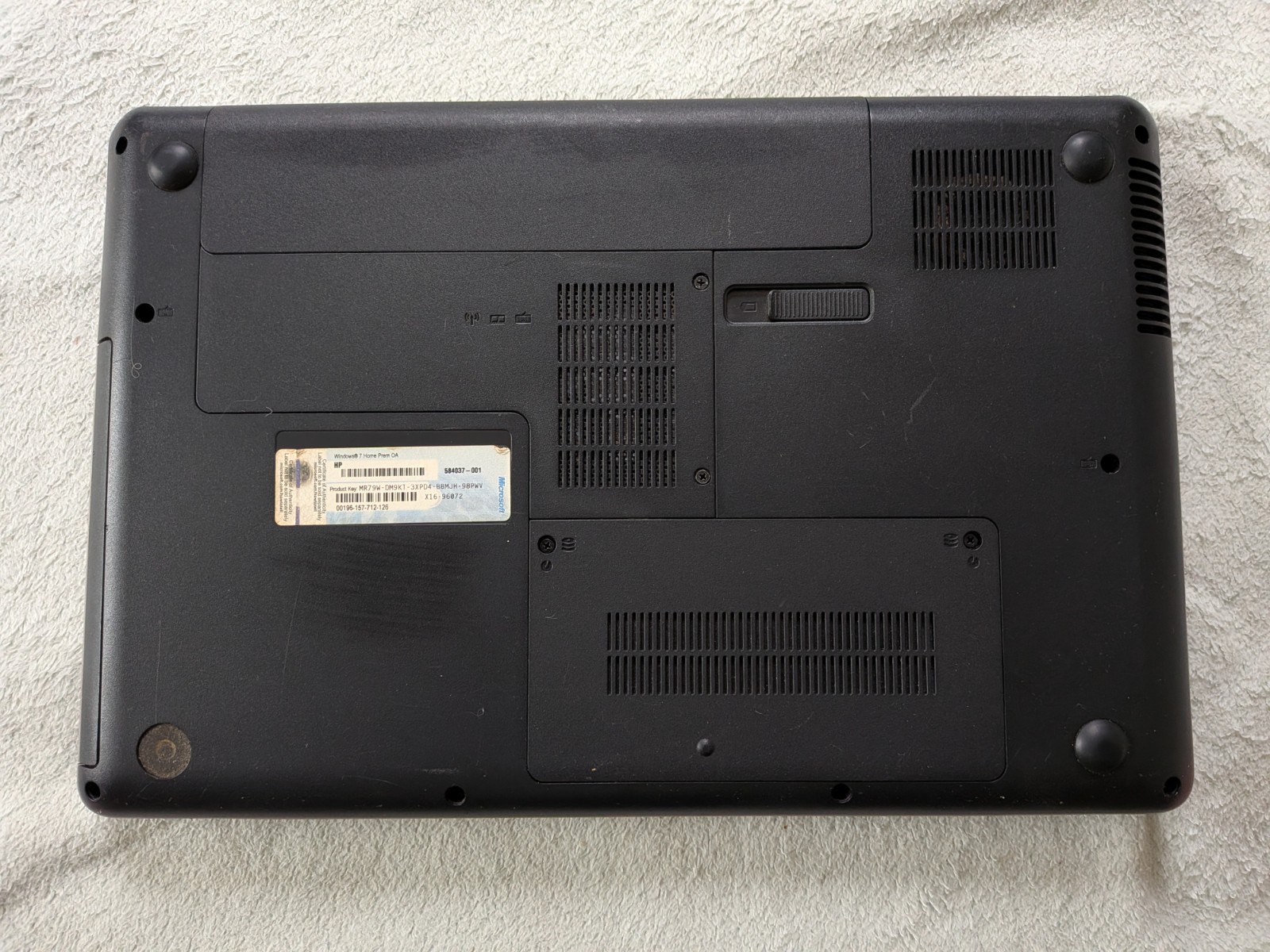 HP G62 Notebook Laptop Intel Celeron 15.6″ Silver Windows 7 For Parts