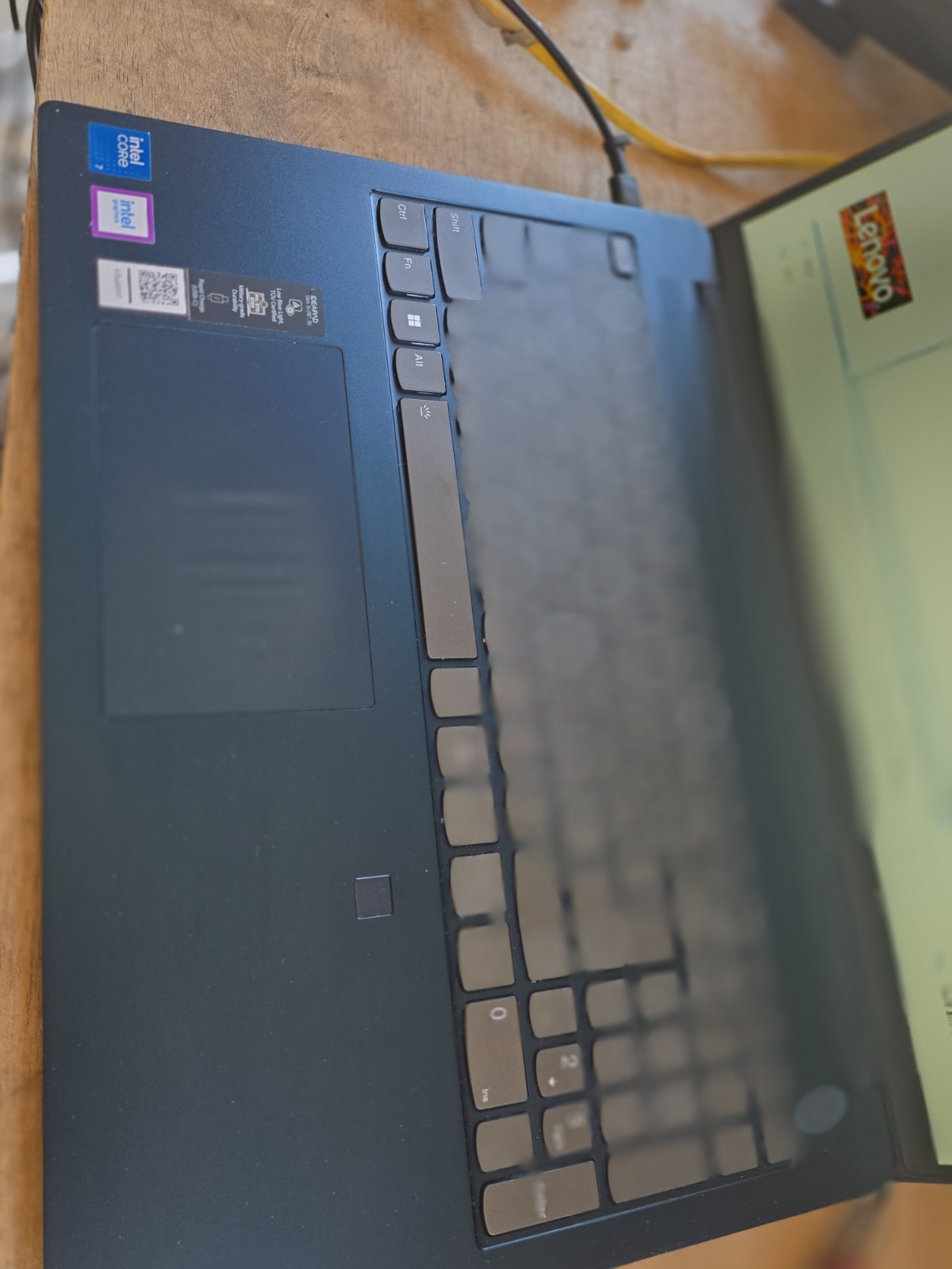 Lenovo IdeaPad Slim 5 16IRU9 16″ Touch 1TB Intel Core 7 150u 16 gb GOOD B
