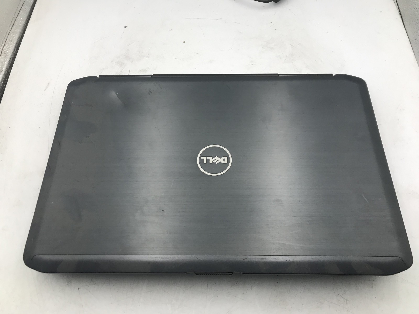 DELL LATITUDE E5530 – FOR PARTS/BAD LCD – INTEL I5 3RD GEN- NO RAM -READ DESC-BB