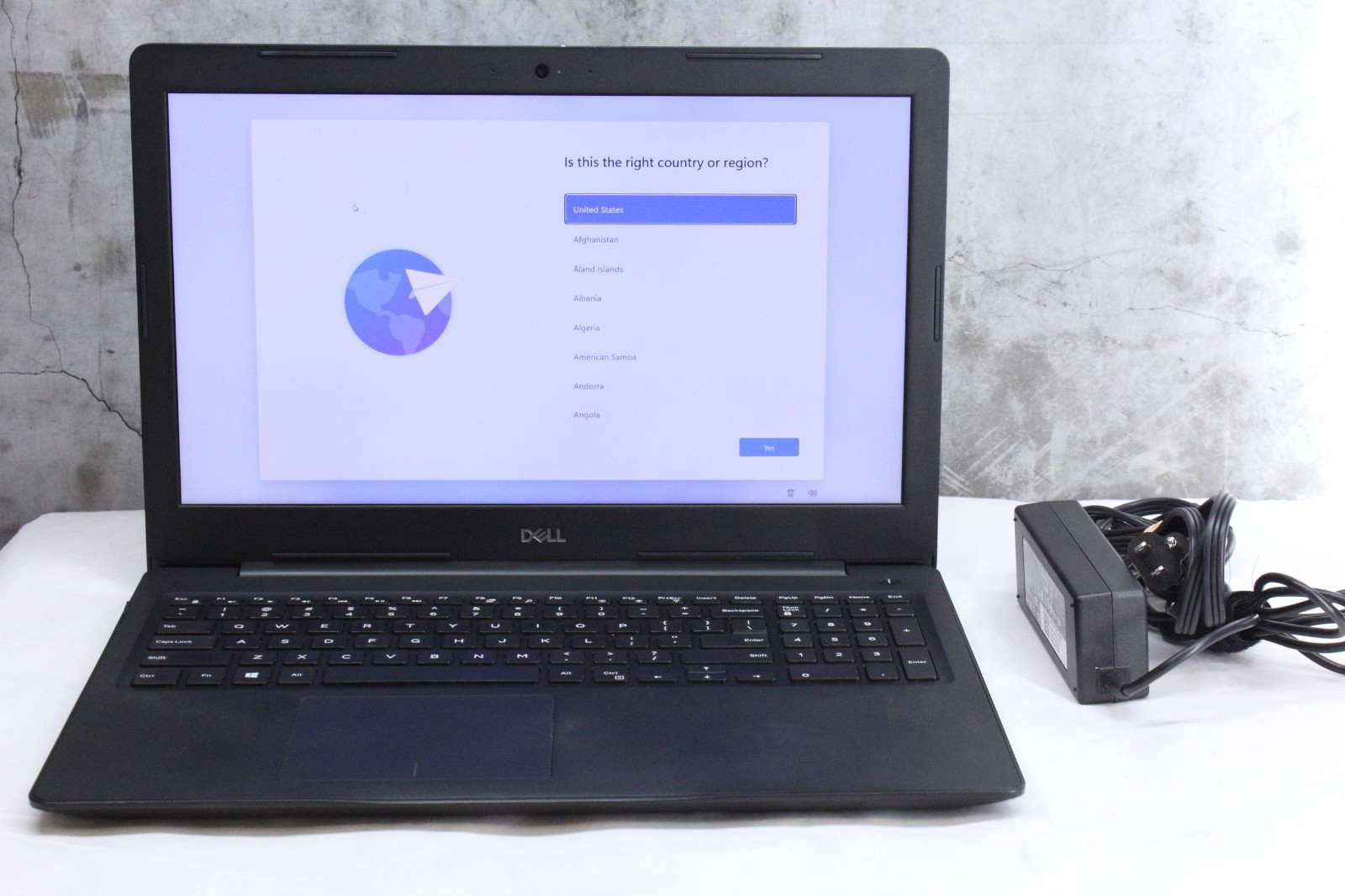 Dell Latitude 3590 | i7-8550U, 16GB 256GB NVMe, Grade C, Win11P, Please Read!