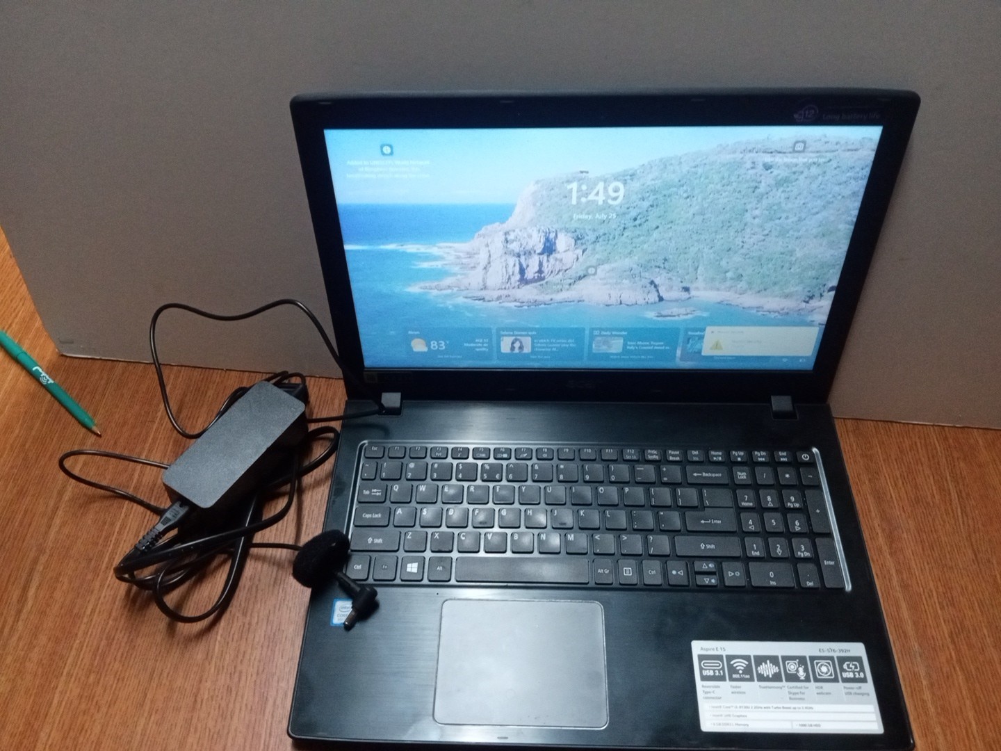 Aspire E 15 ACER Intel Core 2.2 I’mghz turbo boost 3.4ghzd 6GB memory 1000gb hdd