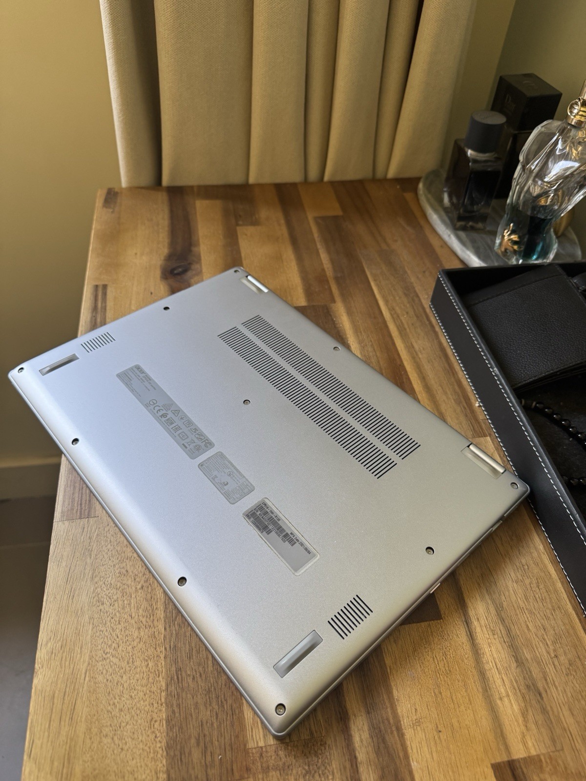 Acer Chromebook CP514-1H AMD Ryzen 5 3500C 8GB RAM 14″ Chrome OS Silver