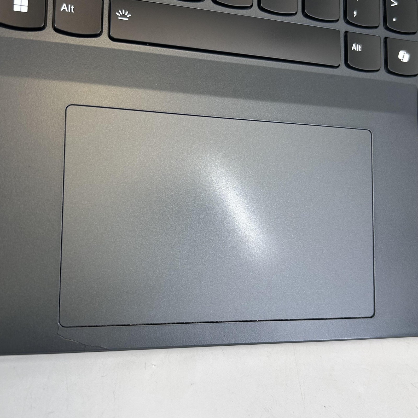 Lenovo Legion Pro 5i Gen 9 16 165Hz QHD+ 2.2GHz i9-14900HX 16GB 1TB SSD RTX 4060