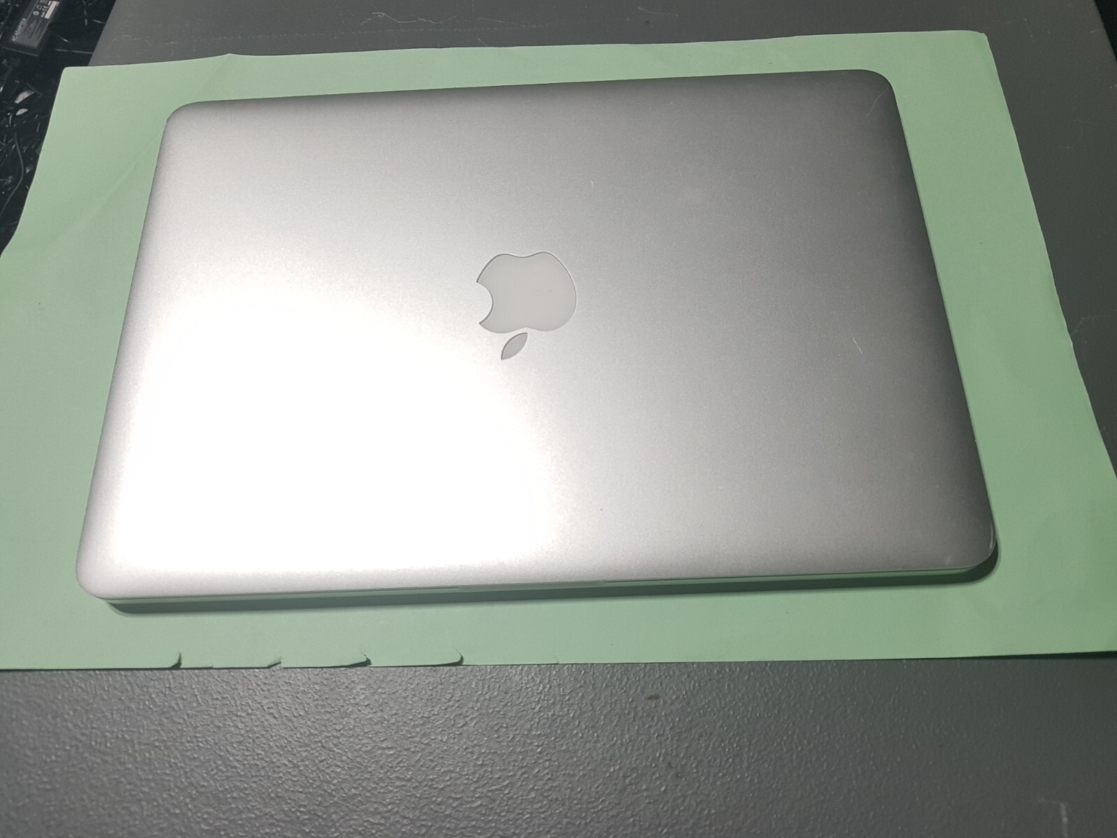 Apple MacBook Pro A1502 13″ /EMC 2875 – NOT WORKING/ FOR PARTS OR REPAIR