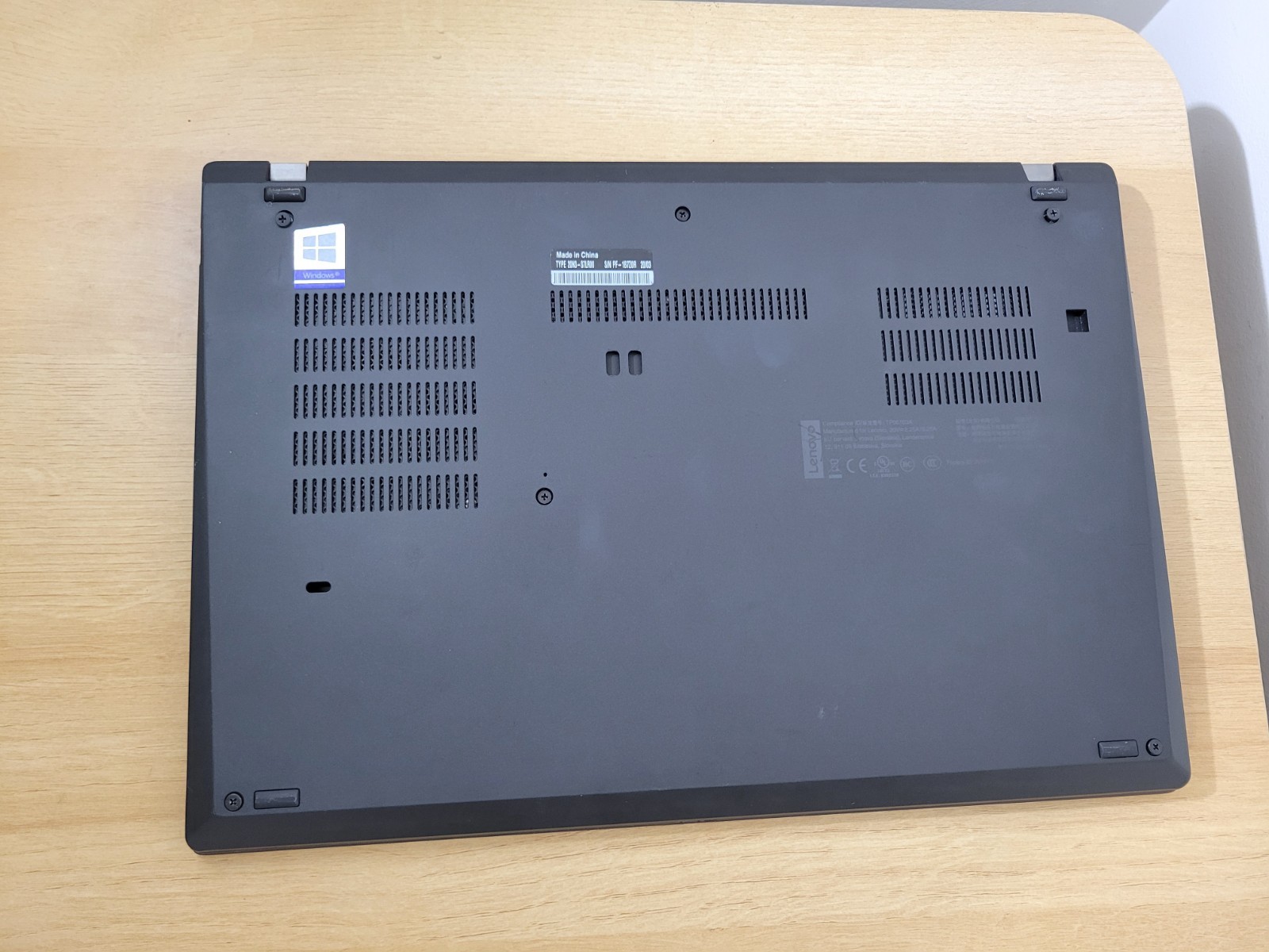 Lenovo Thinkpad T490 I5 8365U 8Gb 256Gb FHD . Very Good