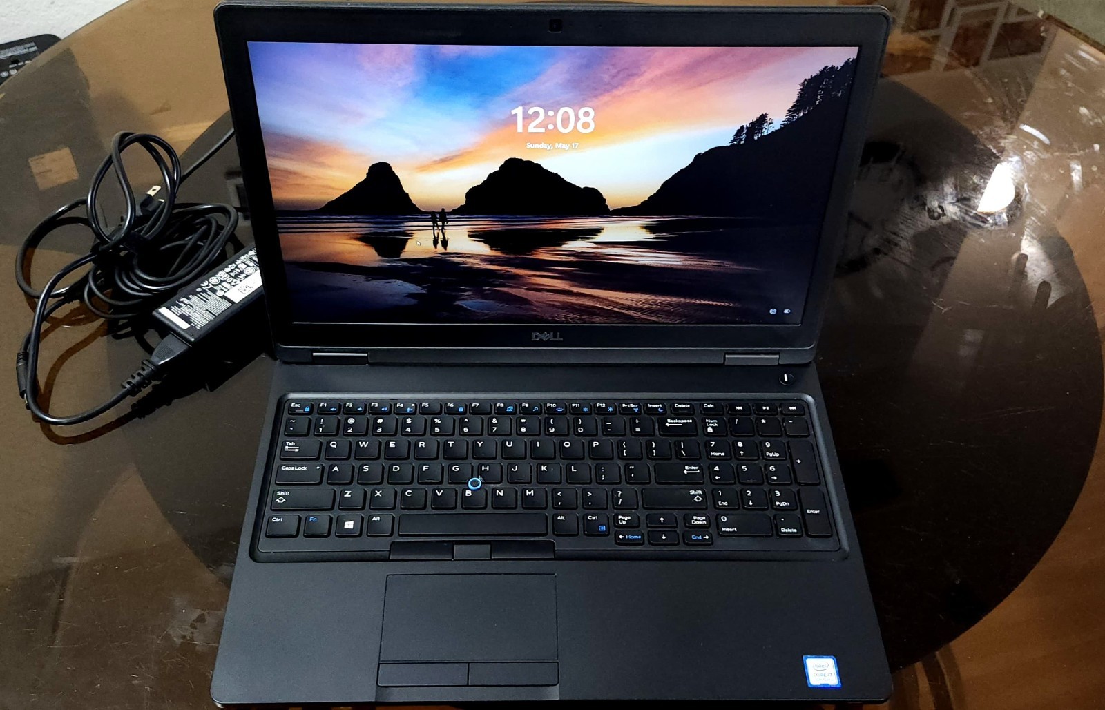 Dell Latitude E5590- Screen14″ 512GB SSD, Intel Core i7 8th Gen + Office AutoCad