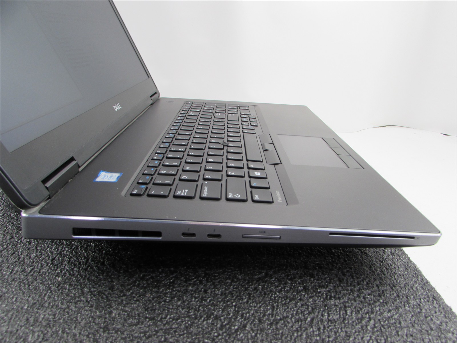 DELL PRECISION 7740 17.3″ I7-9750H 512GB SSD 64GB RAM NVIDIA RTX 4000 WIN 11 PRO
