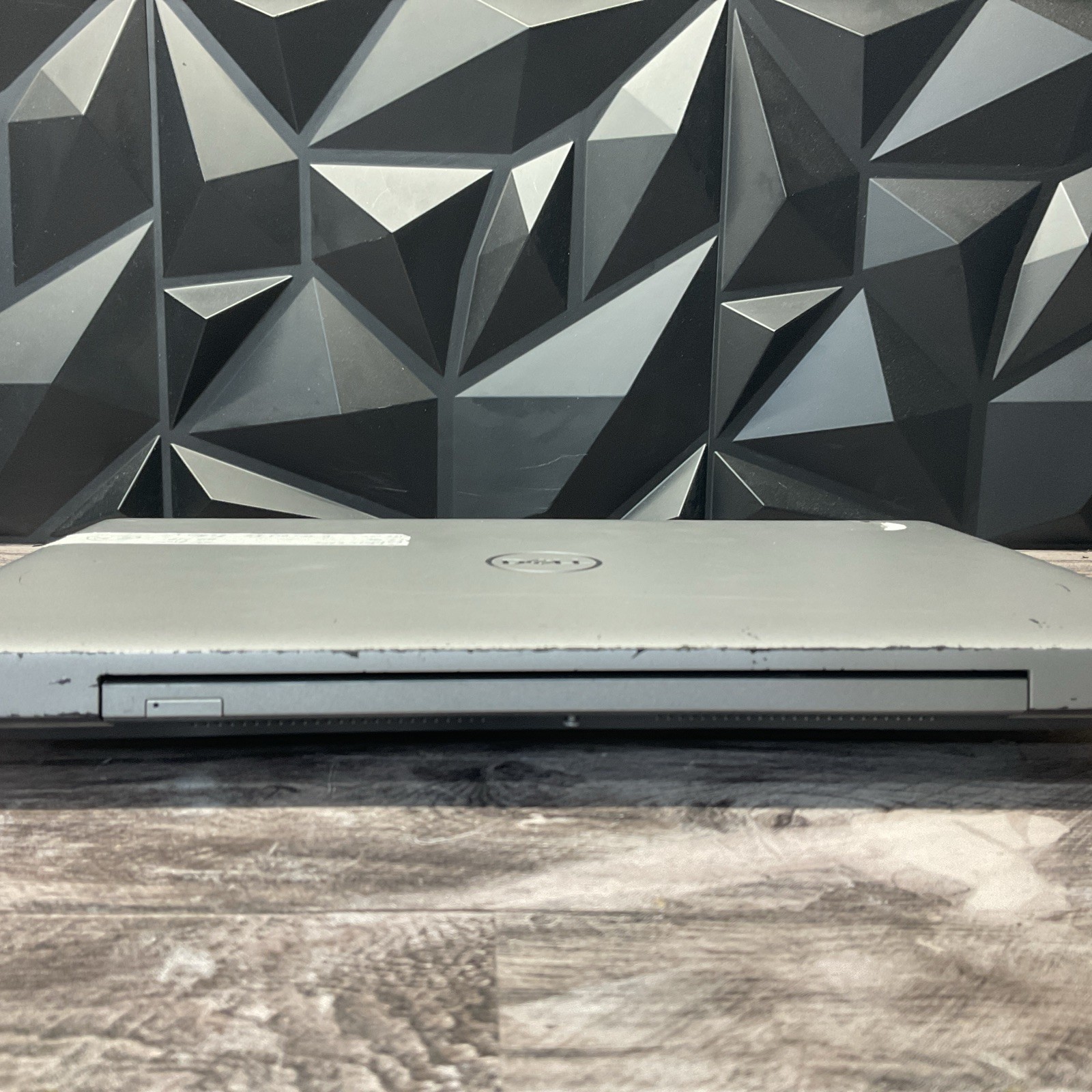 Dell Latitude 5520 / i7 11th Gen / No Power / No RAM / No SSD / C20