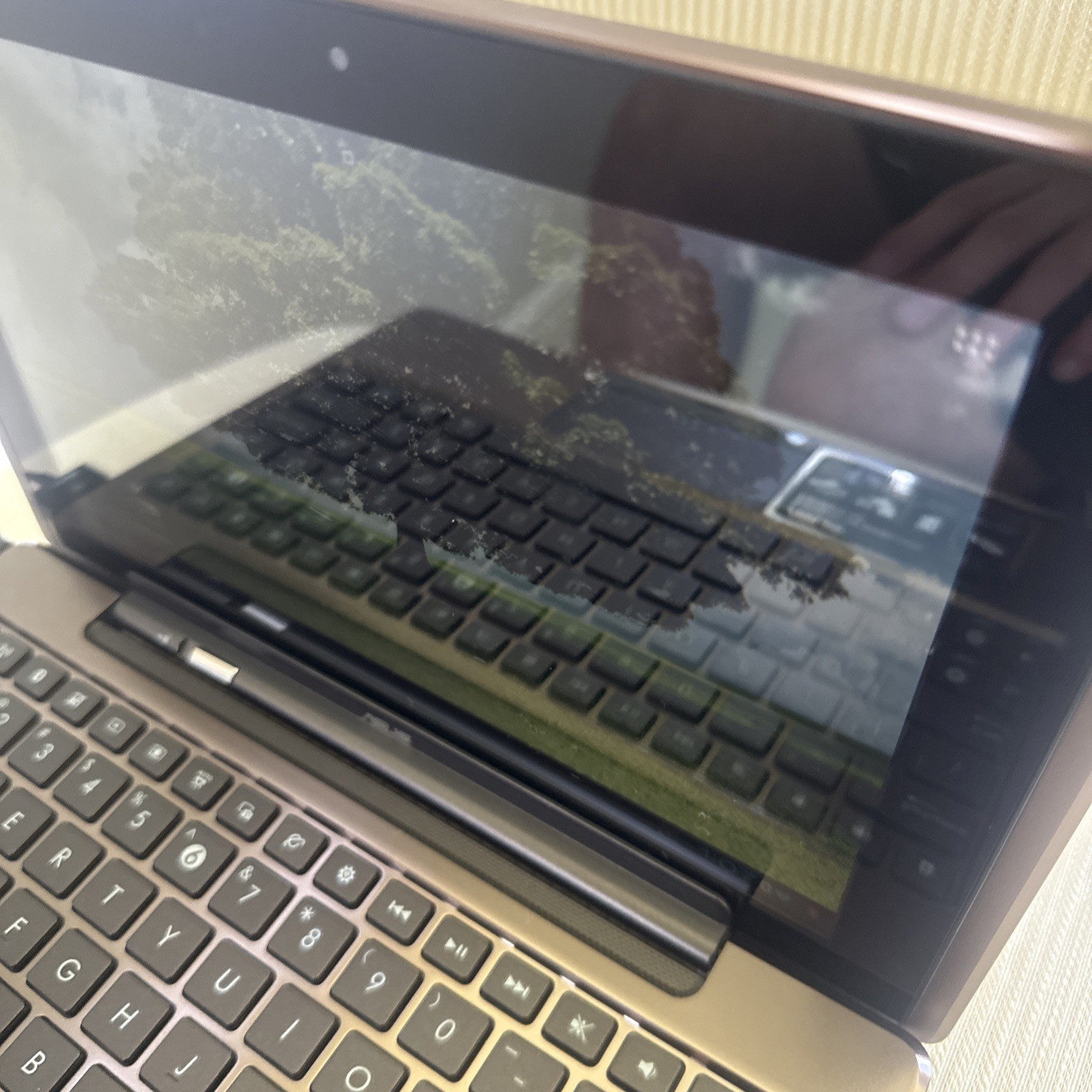 Asus Eee Pad Transformer TF101, Android 4.0.3 Read Description!