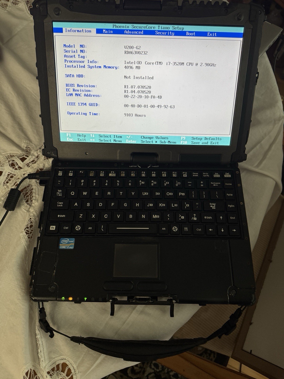 95-99% Life left Getac V200-G2 Laptop i7-3520M 4GB RAM WIFI Touchscreen Wwan
