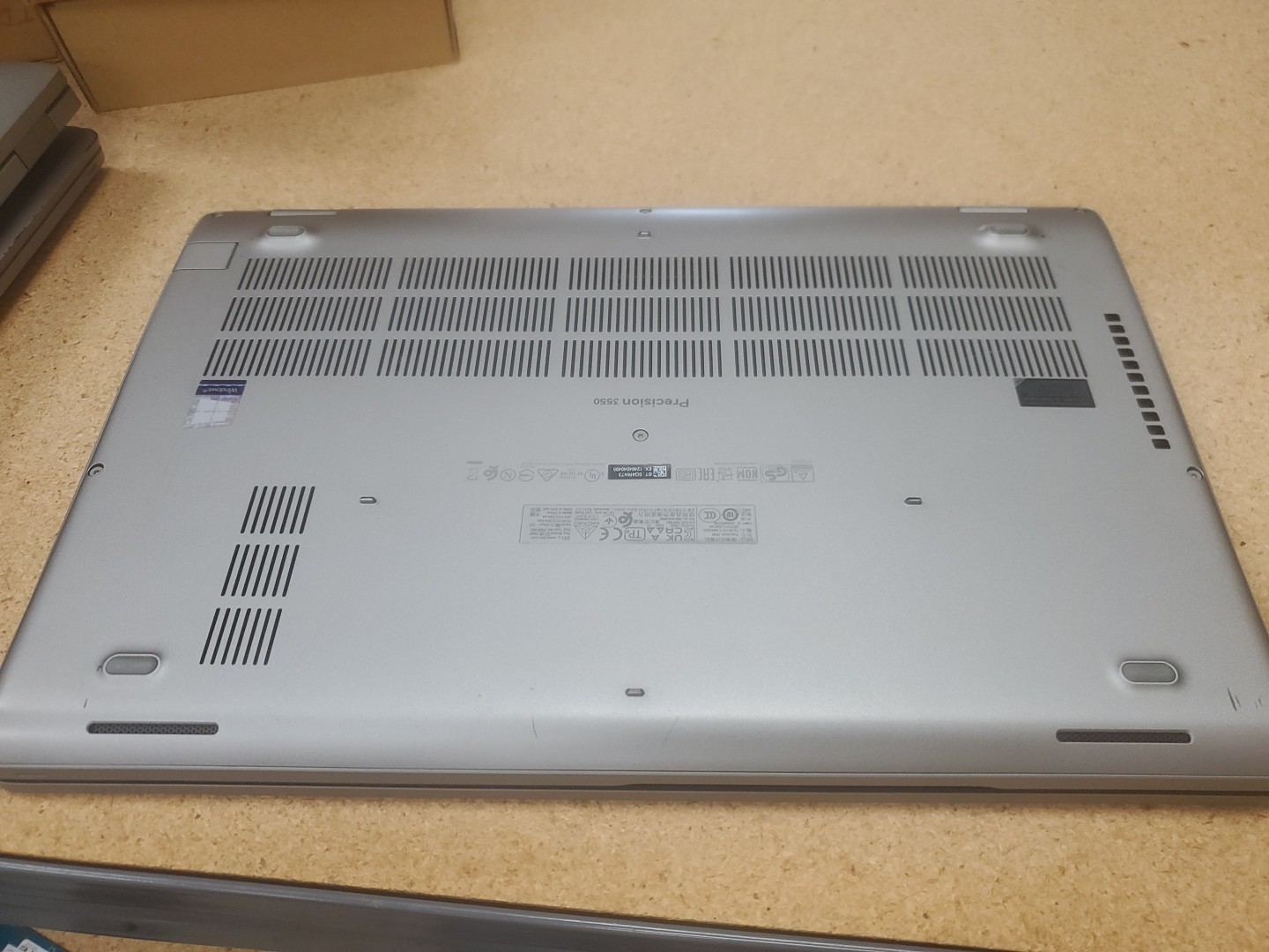 Dell Precision 3550 Laptop – i5-10310U 8GB 256GB SSD 15.6″ 051526-5