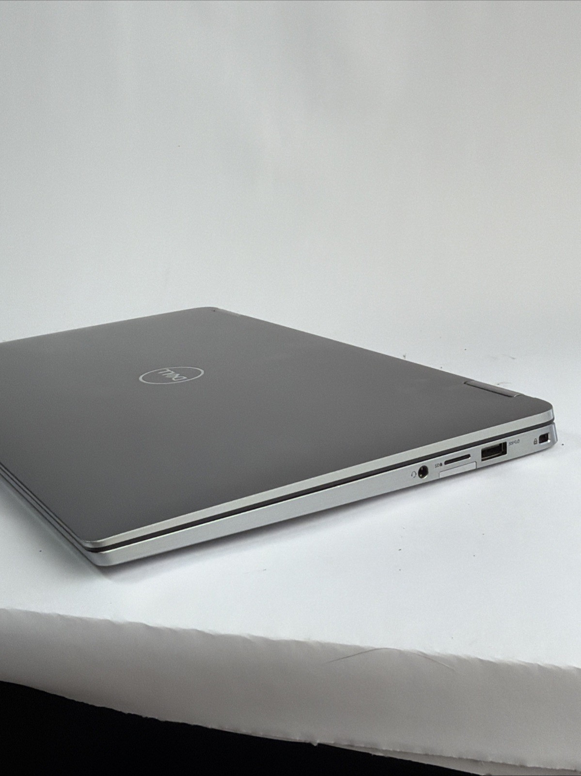 Dell Latitude 7400 (2-in-1) 14 FHD TOUCH i5-8365u 8GB 256GB SSD Win 11 Pro