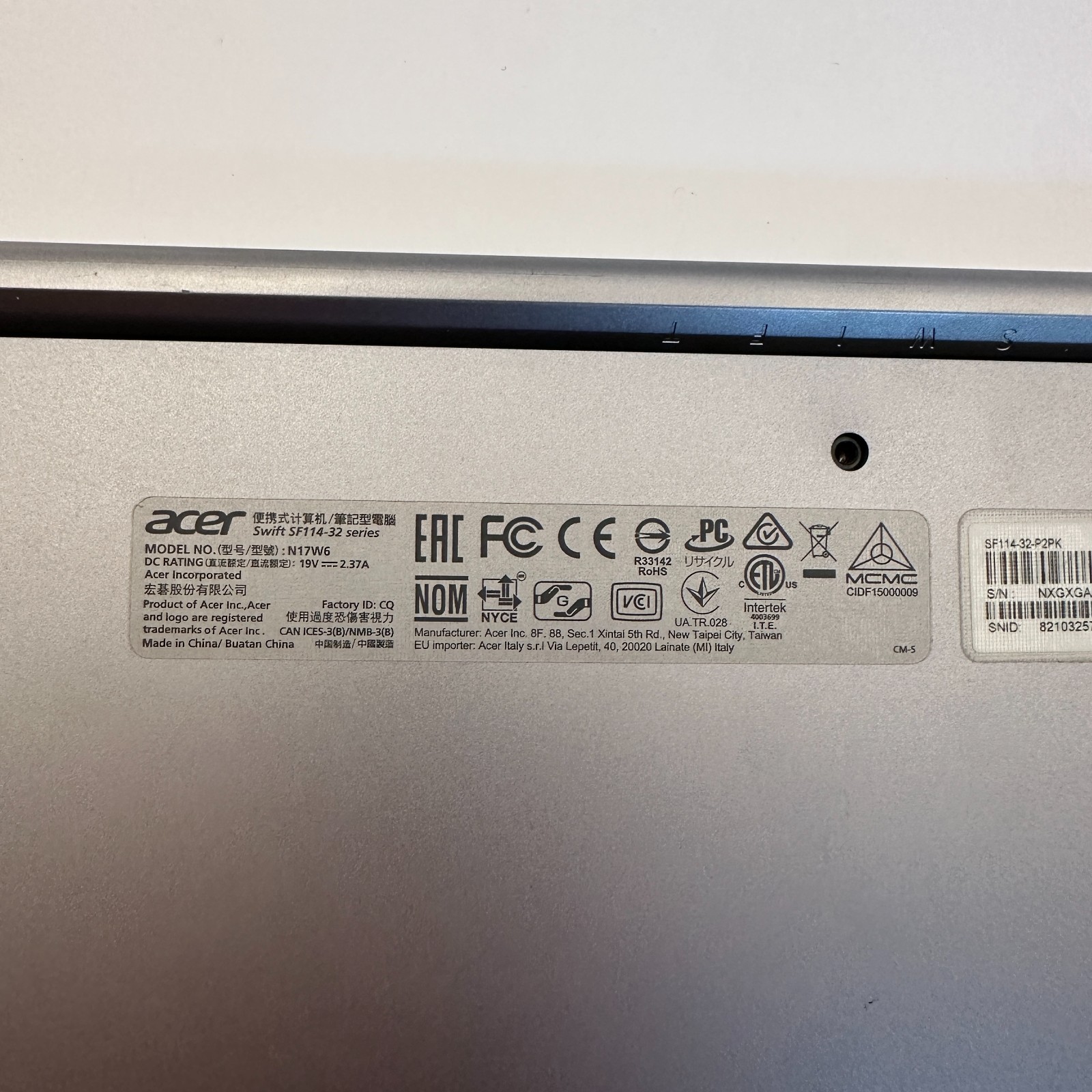Acer Swift 1 Model: 20H2. SF114-34-P8JE Windows Laptop Parts or Rebuild. READ