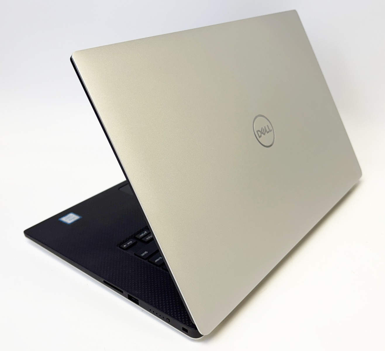 Dell XPS 15 9570 FHD Touch i7-8750H 2.20GHz 16GB 512GB SSD GTX 1050 Ti Max-Q