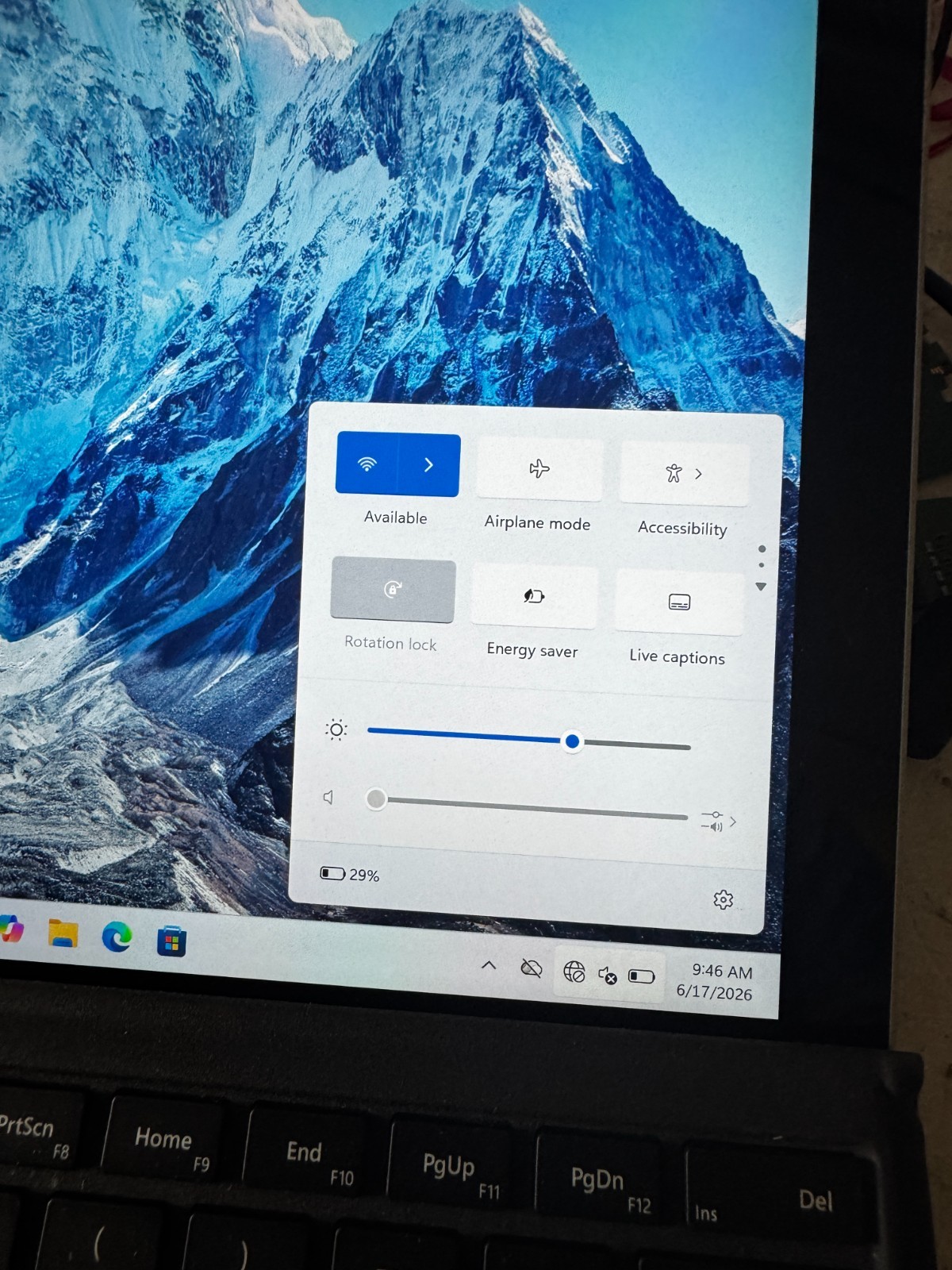 Microsoft Surface Pro 7 Core i5-1035G4, 8GB RAM, 120GB SSD Win11 *READ #6379