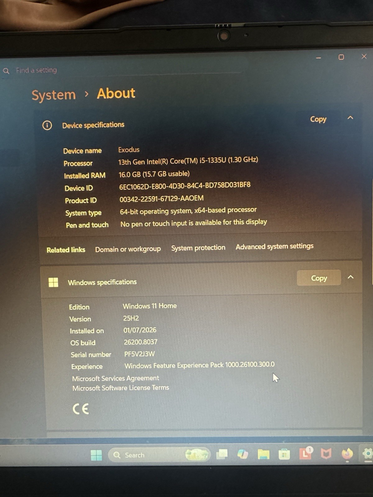 Lenovo IdeaPad U530 15.6″ Intel Core i5-1335U 16GB RAM Windows 11 Home Silver