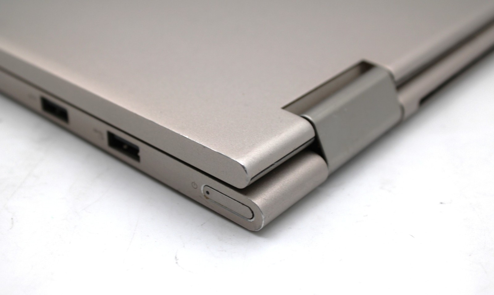 Lenovo Yoga C740-15IML i7-10510U@1.8GHz 16GB DDR4 NO STORAGE/OS *PARTS/REPAIR*