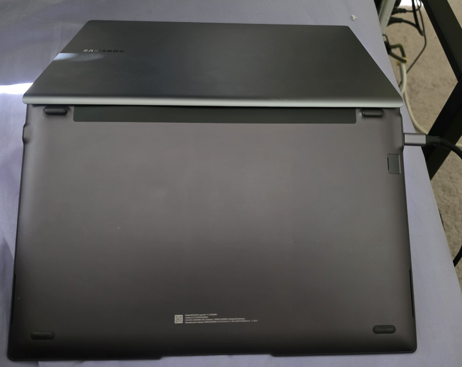 Samsung Galaxy Book S (i5/256GB) – Mercury Gray
