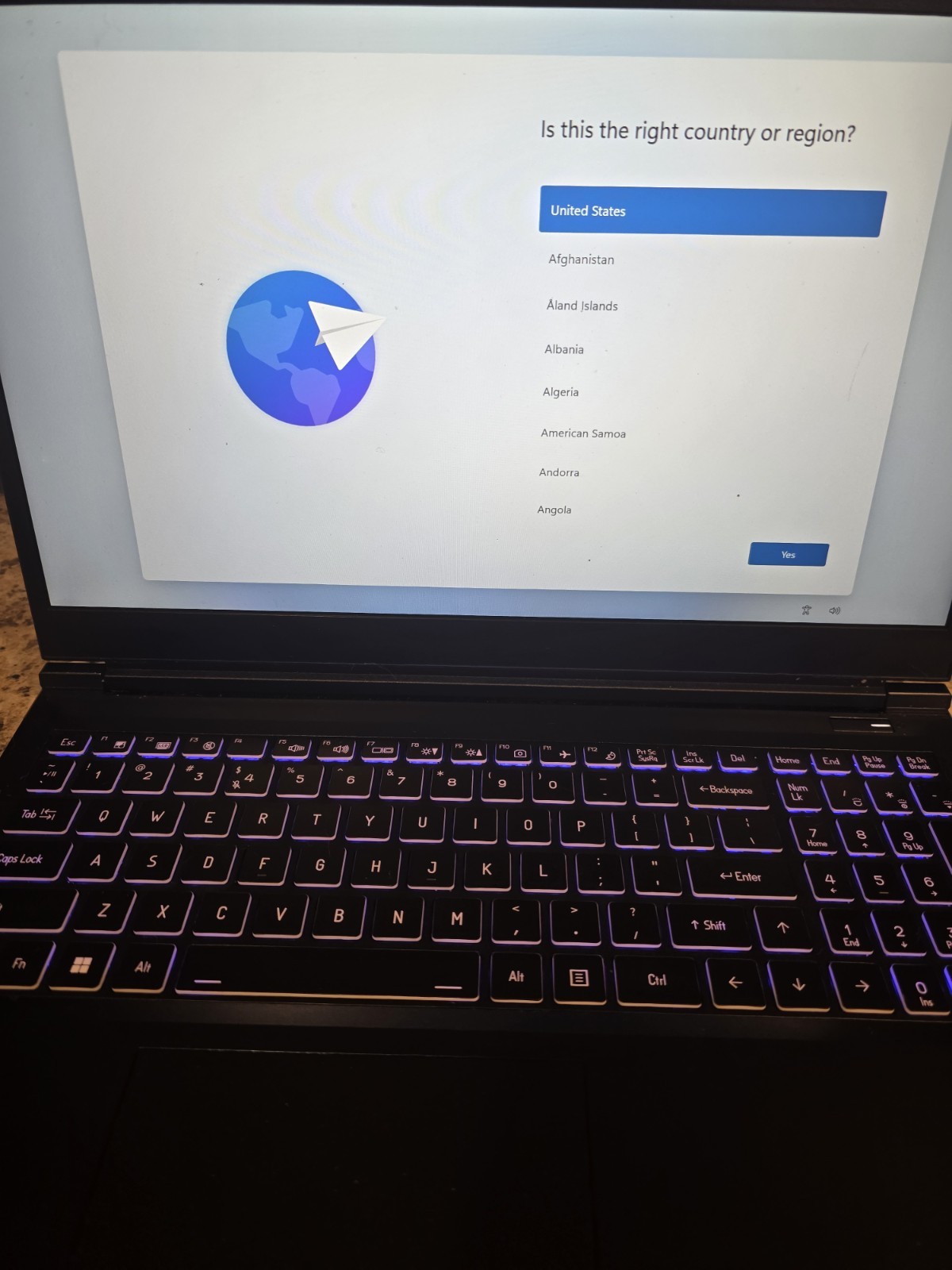 Sager V39x Gaming Laptop i9-14900HX RTX 4060 32GB RAM 1.82TB SSD 15.6″