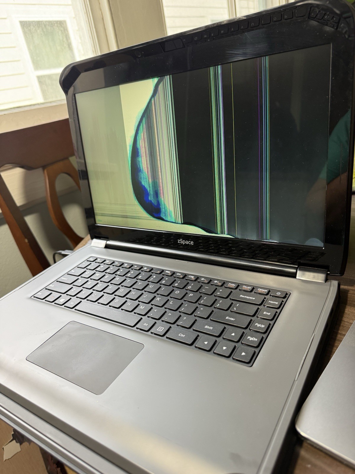 zSpace Notebook 15.6″ Intel Celeron 2.16GHz 4GB 500GB HDD HDMI Gray For Parts