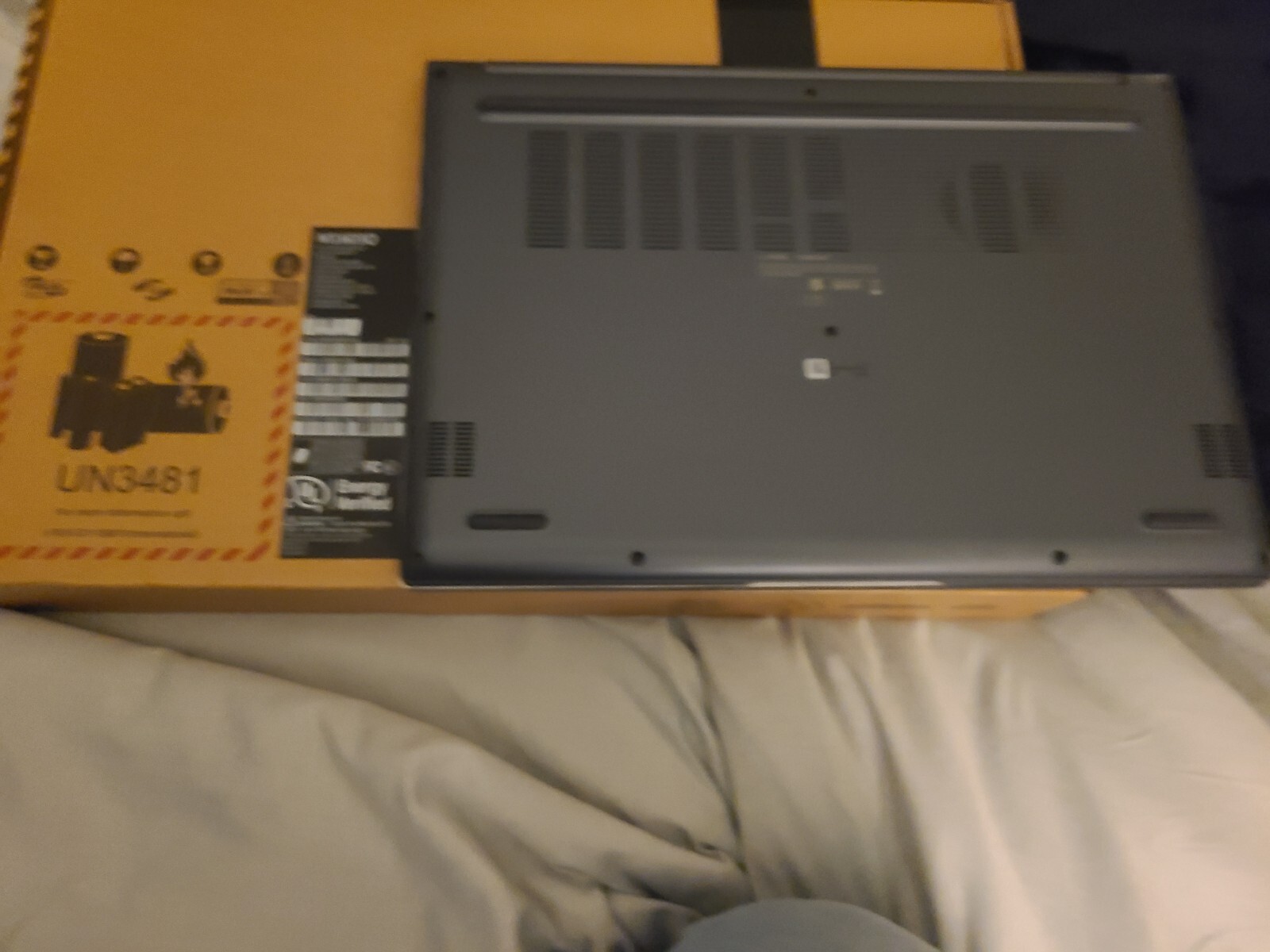 ASUS Vivobook 16″ Laptop AMD Ryzen 5 5600H 8GB Ram 512GB SSD M1603Q