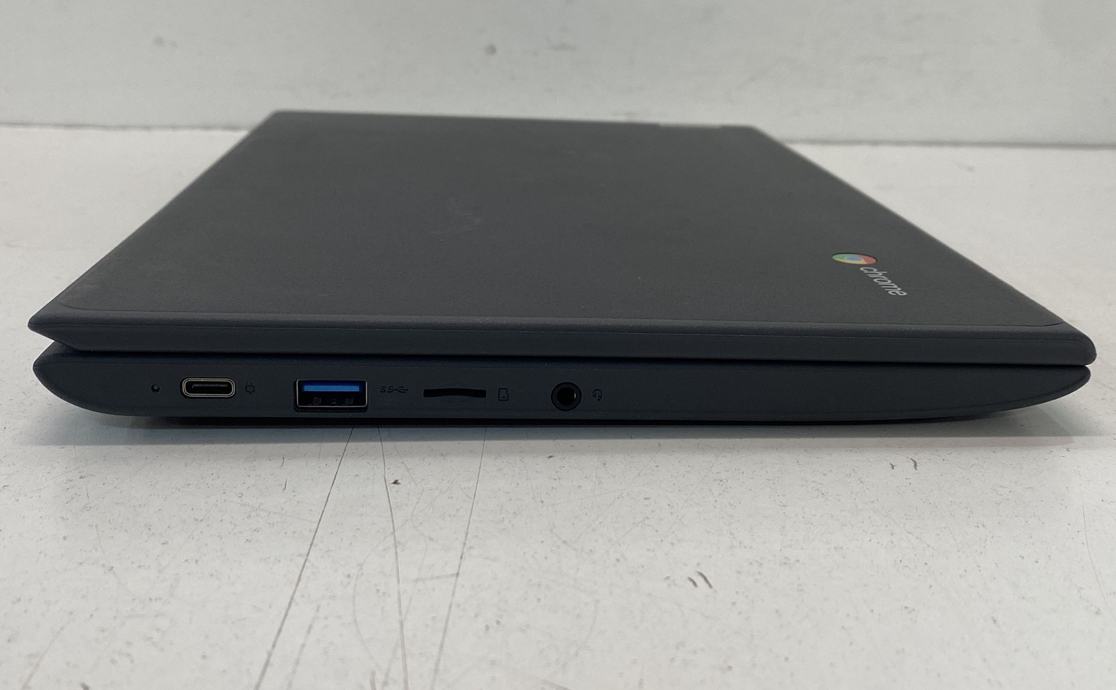 Lenovo 100e Chromebook 2nd Gen AST 82CD 11.6″ AMD A4 Processor Laptop