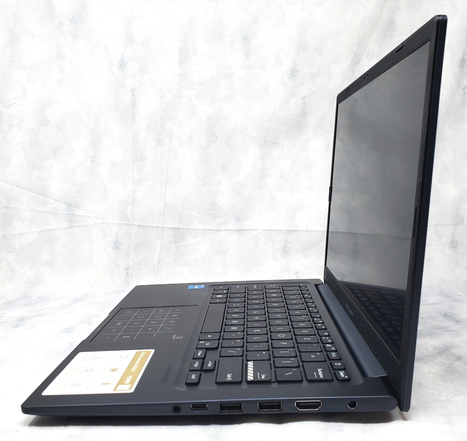 Asus Vivobook X1404Z/ 14″/ i3-1215U 1.2GHz/ 8GB RAM/ 128GB SSD/ Windows 11 Home