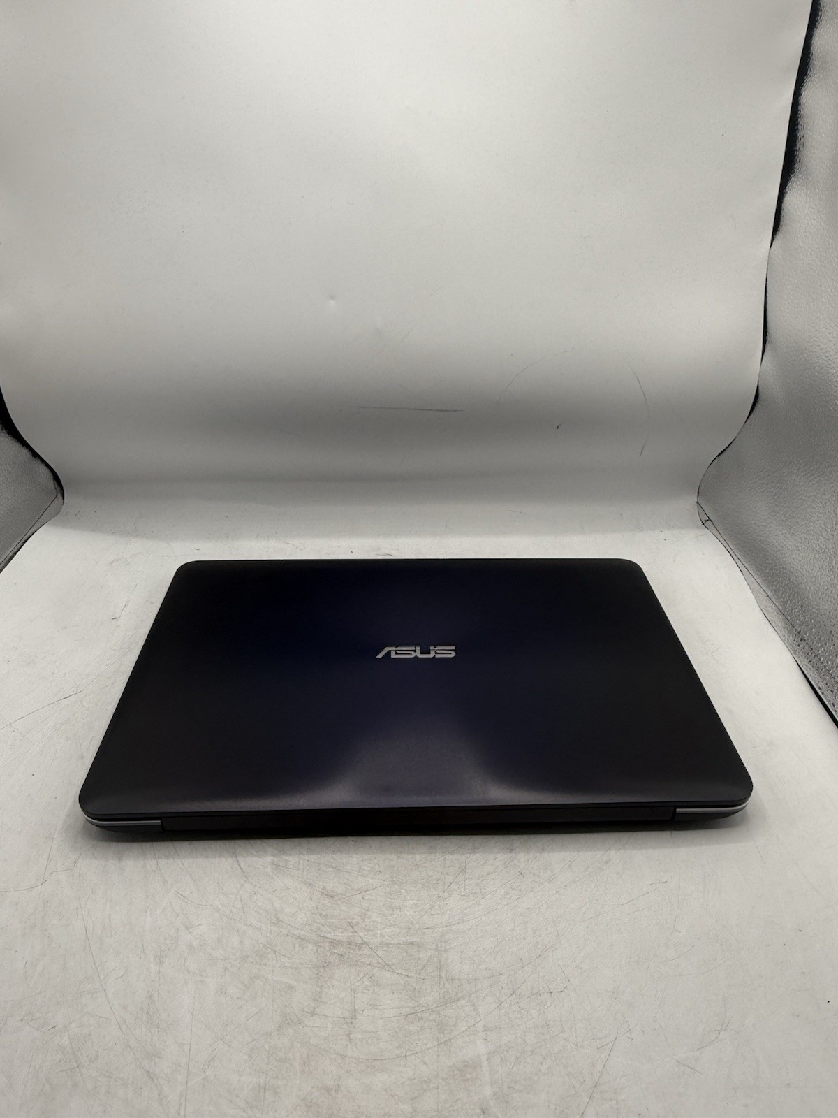 ASUS X556UR-FB72 15.6” Intel i7-6500U 2.50GHz 8GB RAM 930MX READ