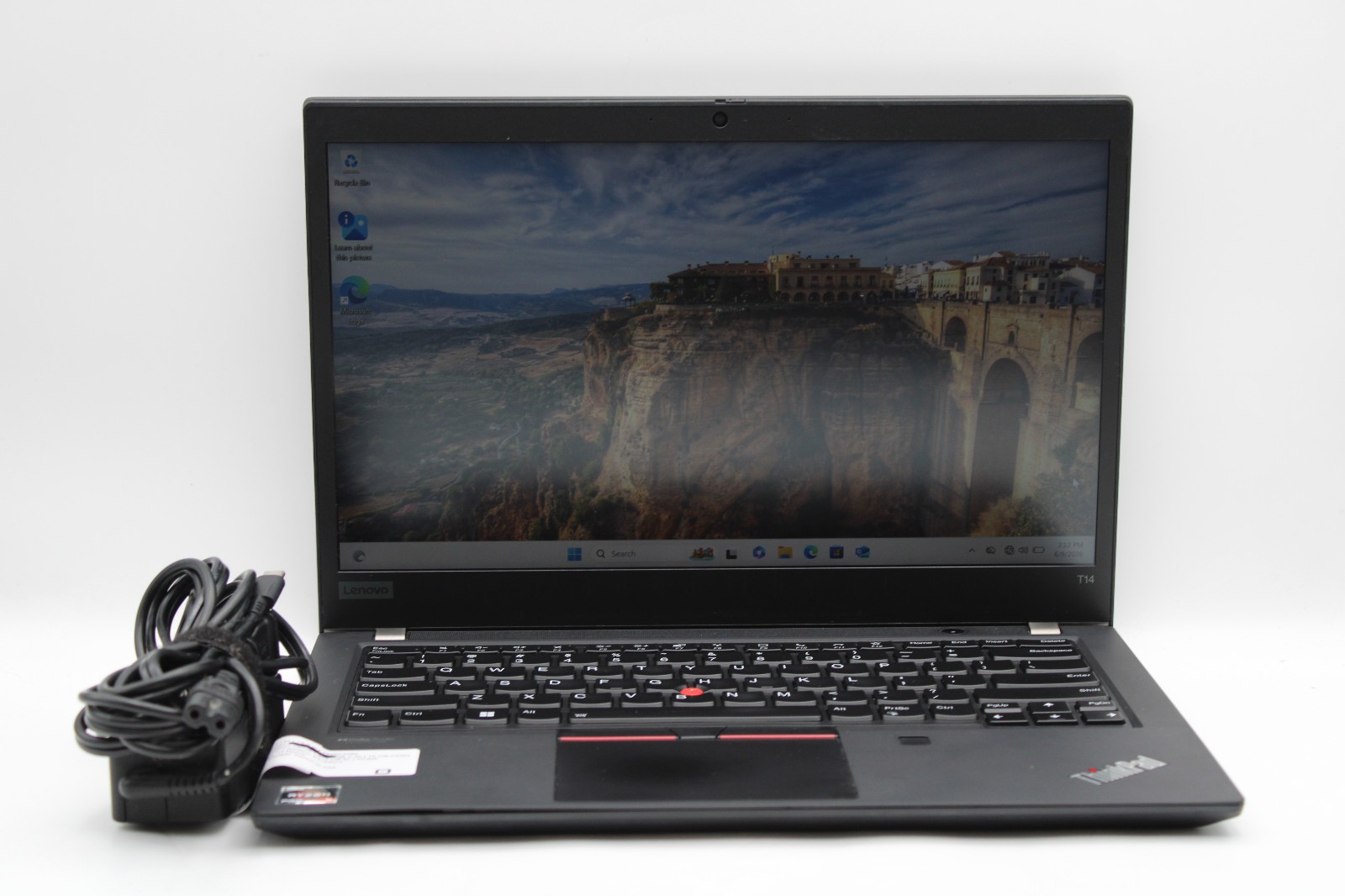Lenovo ThinkPad T14 Gen 2 _ Ryzen 5-5650U @ 2.3 _ 16GB RAM _ 512GB SSD _ W11P