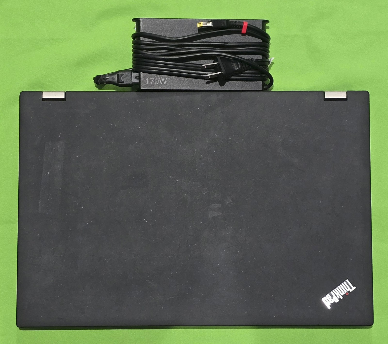 Lenovo ThinkPad P52 Xeon E-2176M 64GB Quadro P2000 2x512GB Win 11 Pro OOBE