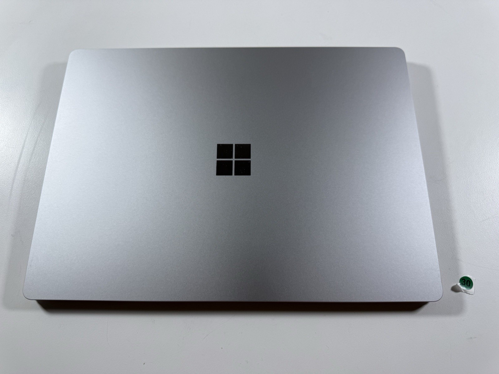 Microsoft Surface Laptop 5 13.5” 1950 Intel Core i7-1265U 16GB RAM 512GB NVME