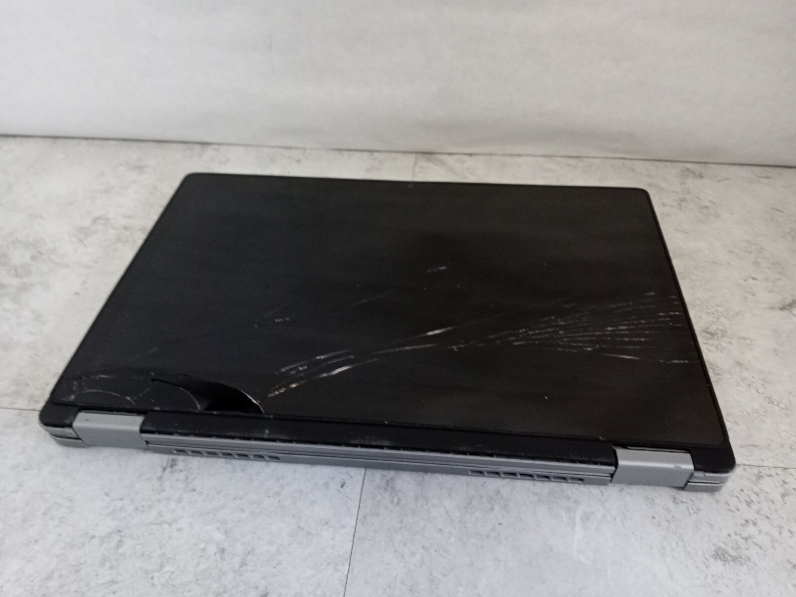 Dell Latitude 3310 13.3″ FHD 2in1 – Pentium 5405U – READ – CRACKED GLASS -RR