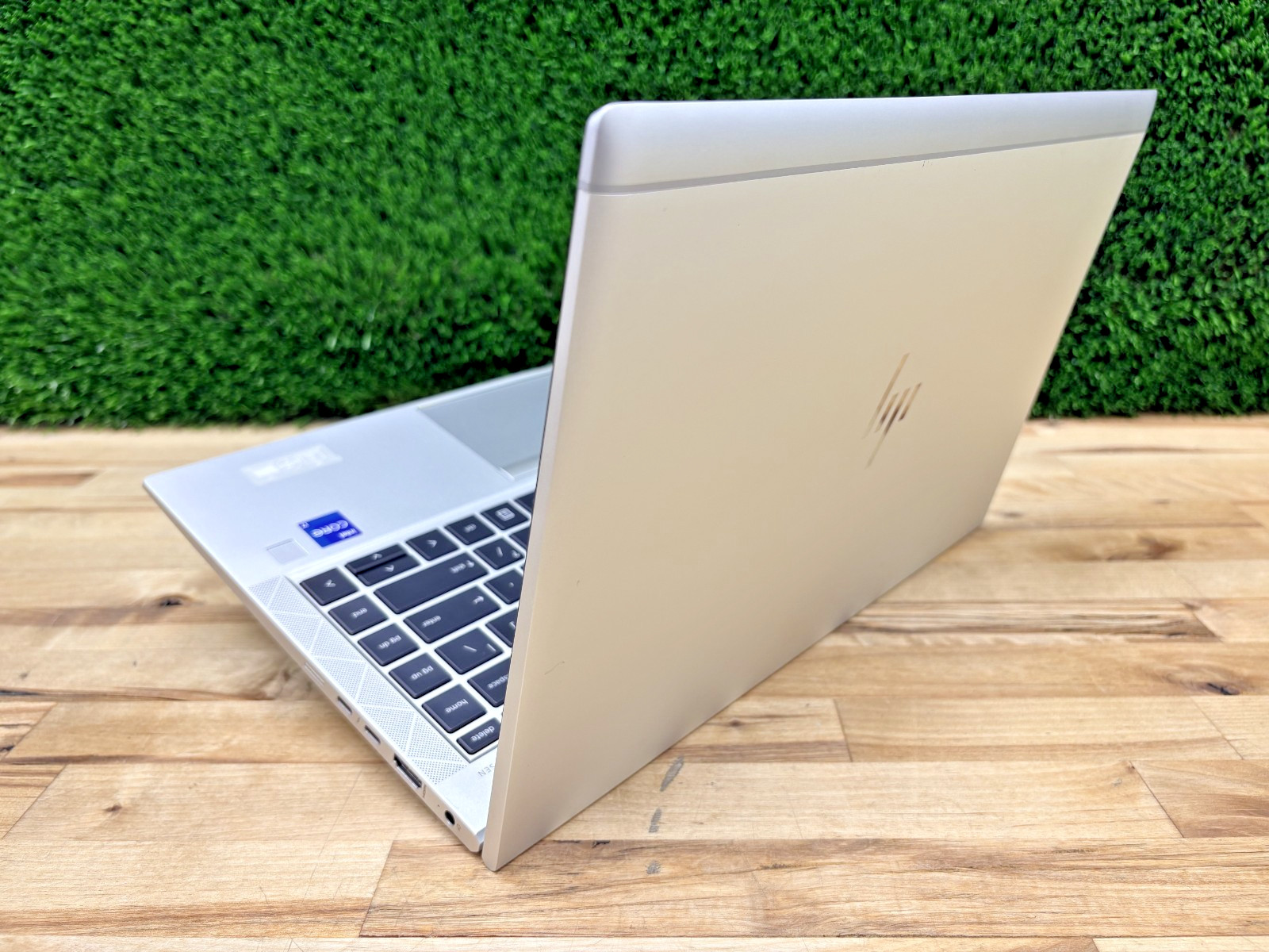 HP EliteBook 840 G8 Intel i7-11th Gen 2.80GHz 16GB RAM 256GB SSD Windows 11 Pro*