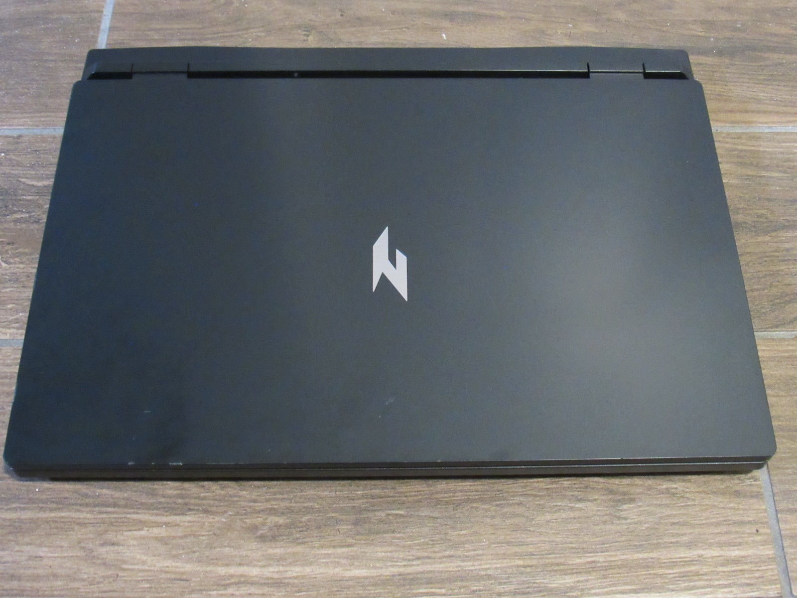 Acer Nitro 17 AN17-42-R9TH 17″ 165Hz GSYNC Ryzen 7 8845HS RTX 4060 24GB RAM 1TB