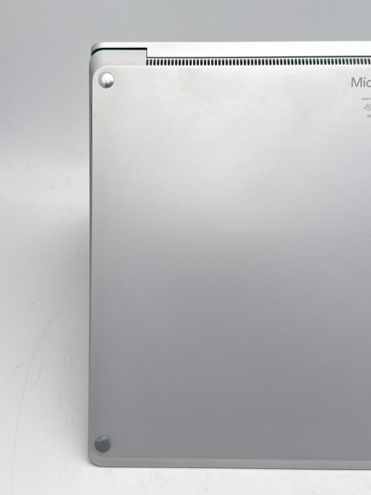 Microsoft Surface Laptop 2 1769 Core i5 8GB 256GB Platinum – Service Battery