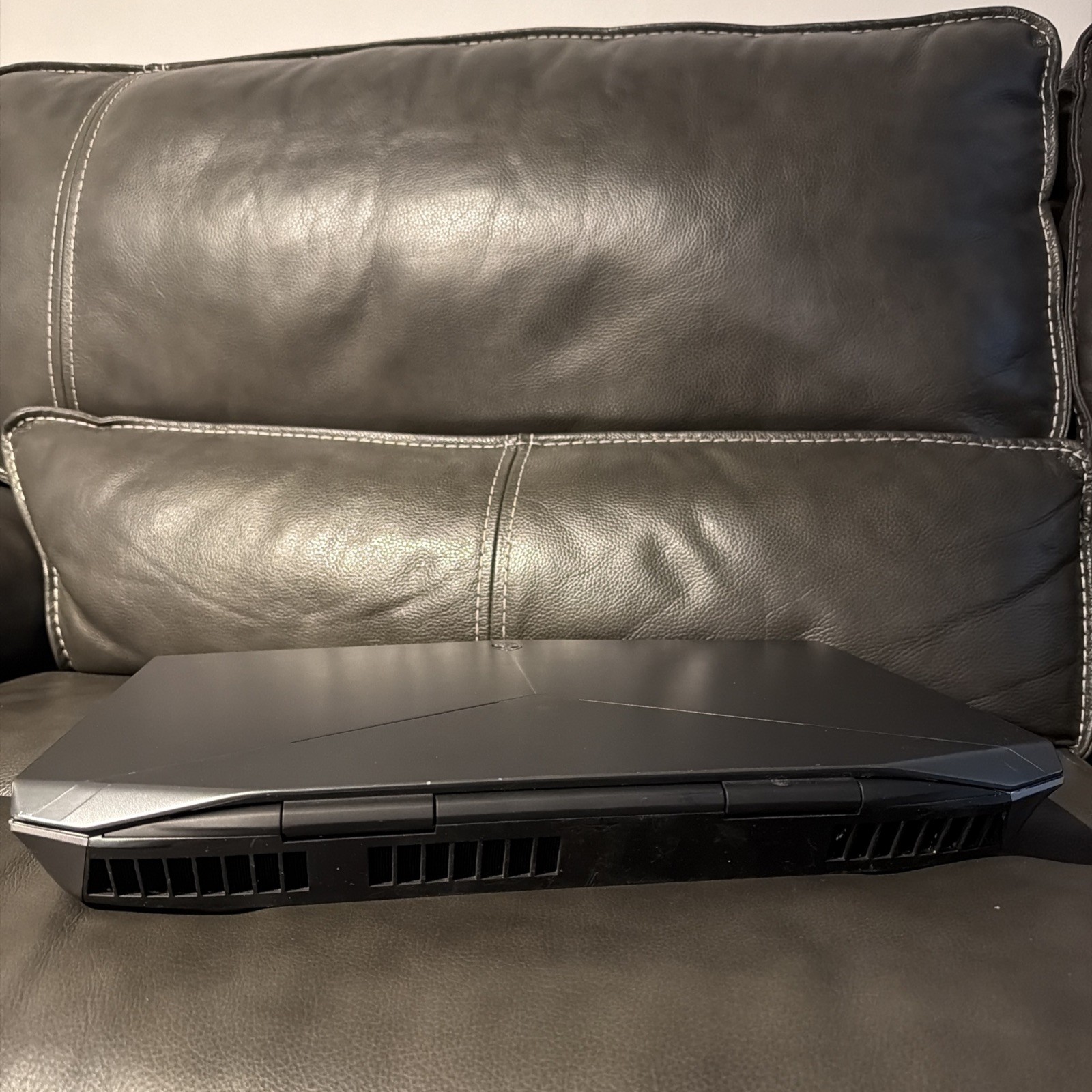 Alienware 18 Laptop i7-4900MQ Dual GTX 770M 18.4”- Untested No Charger For Parts