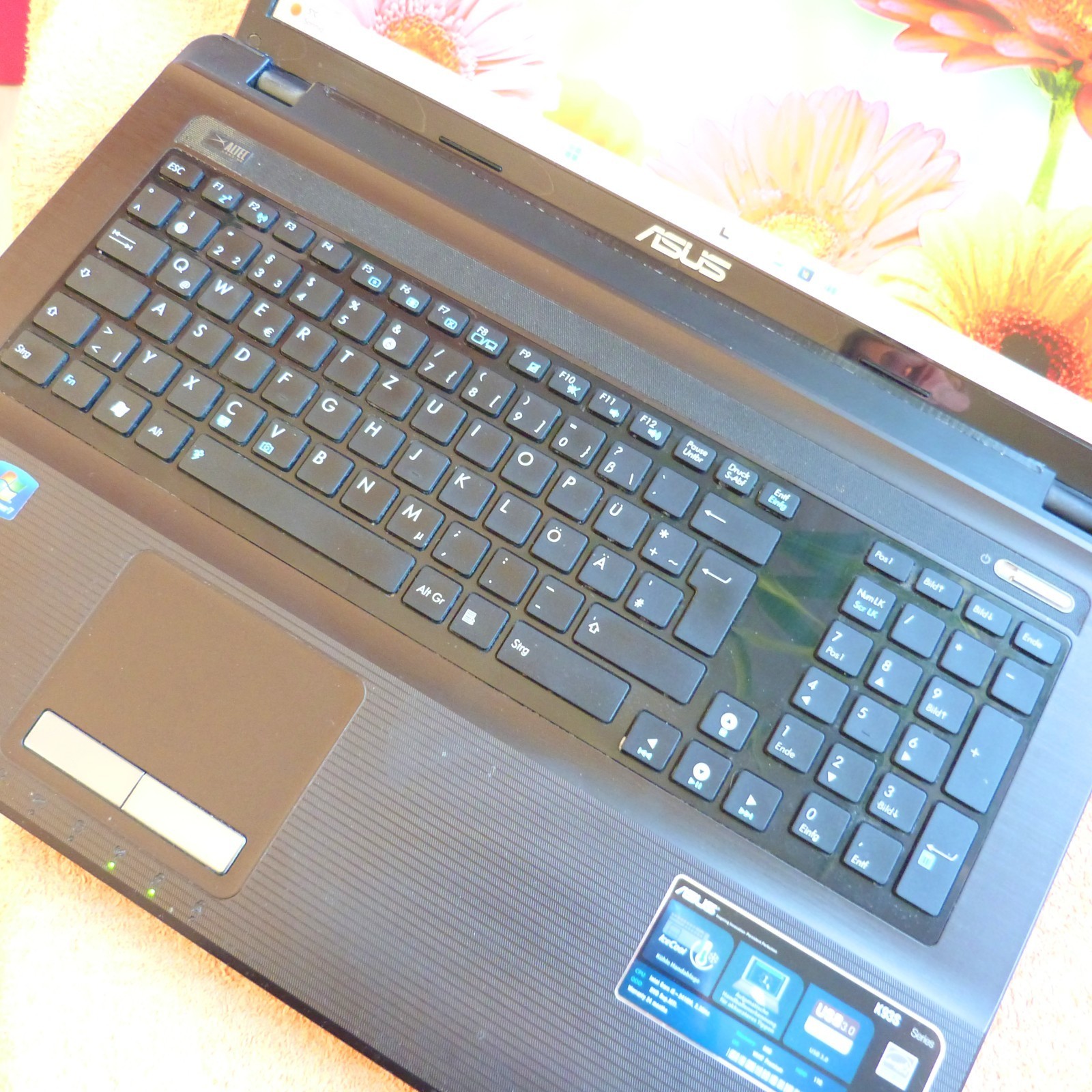 Asus K93 18 inch cinema MONSTER FULLHD BLURAY l 1TB SSD Windows 11 l 16GB…