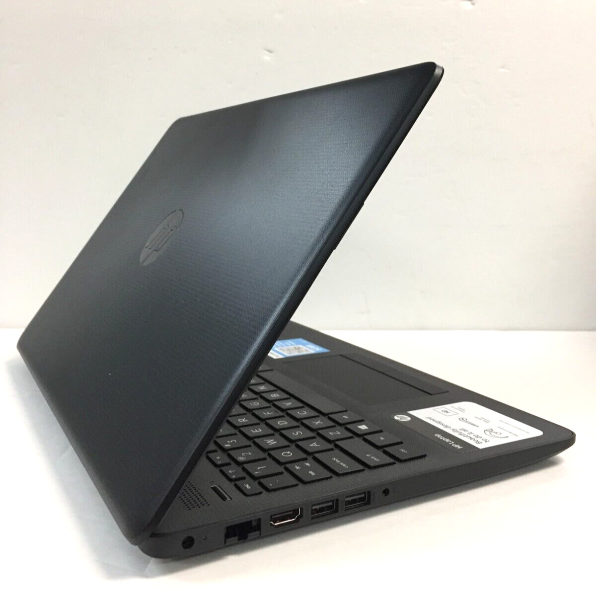 HP 15-DB0011DX 15.6″ Laptop/AMD A6-9225/4GB/1TB HDD/Radeon R4/Win10 Home