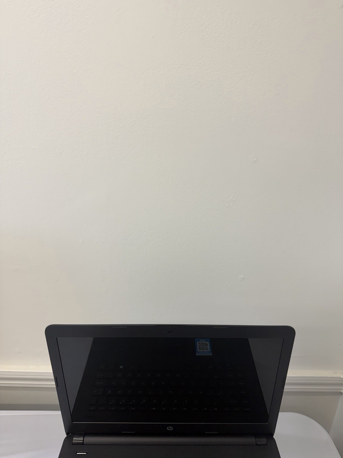 HP Laptop 14-bw012nr – Good Screen – AMD E2-9000e – Read Des