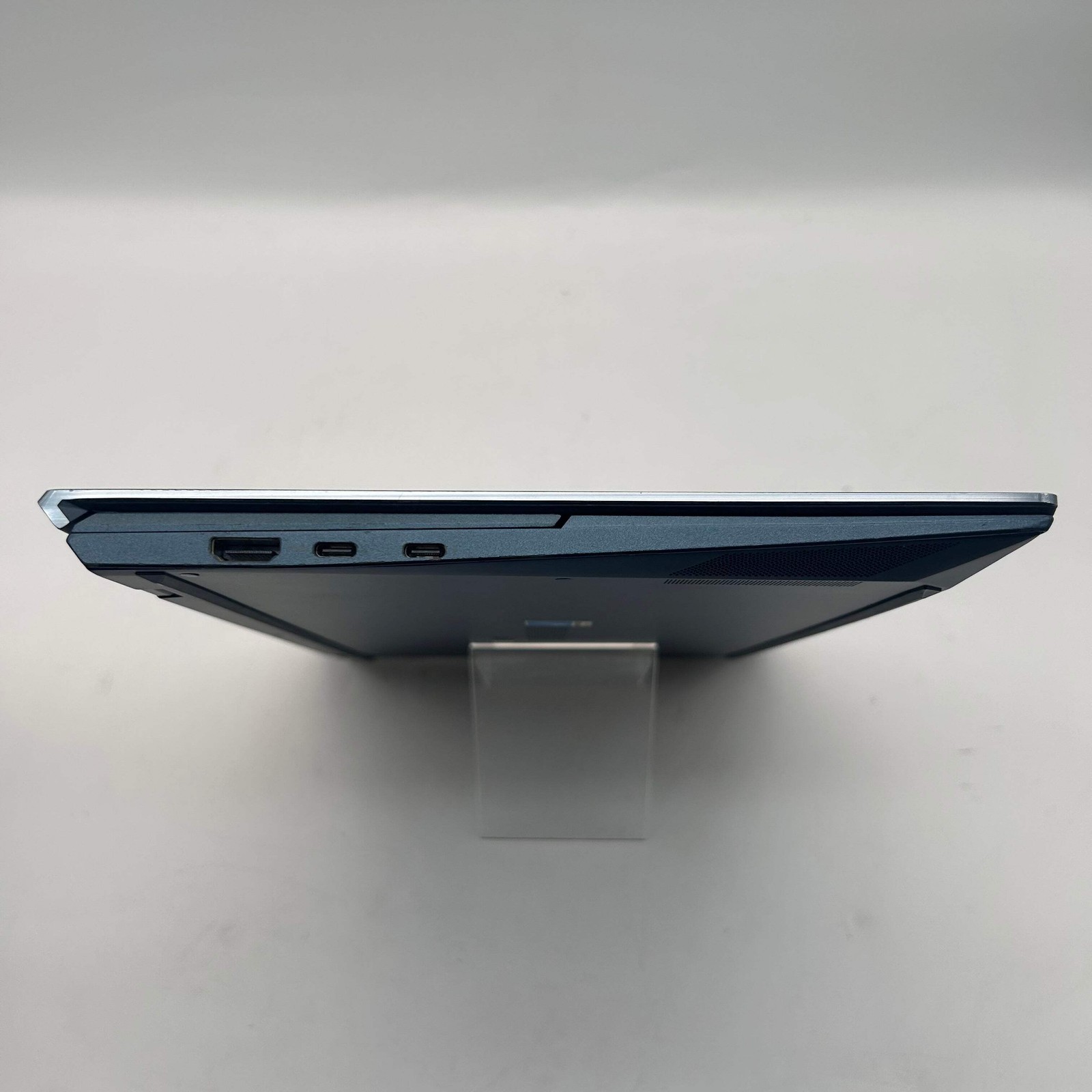 Asus Zenbook Duo 14 14″ i7-1165G7 16GB RAM 500GB SSD Intel Iris Xe Graphics