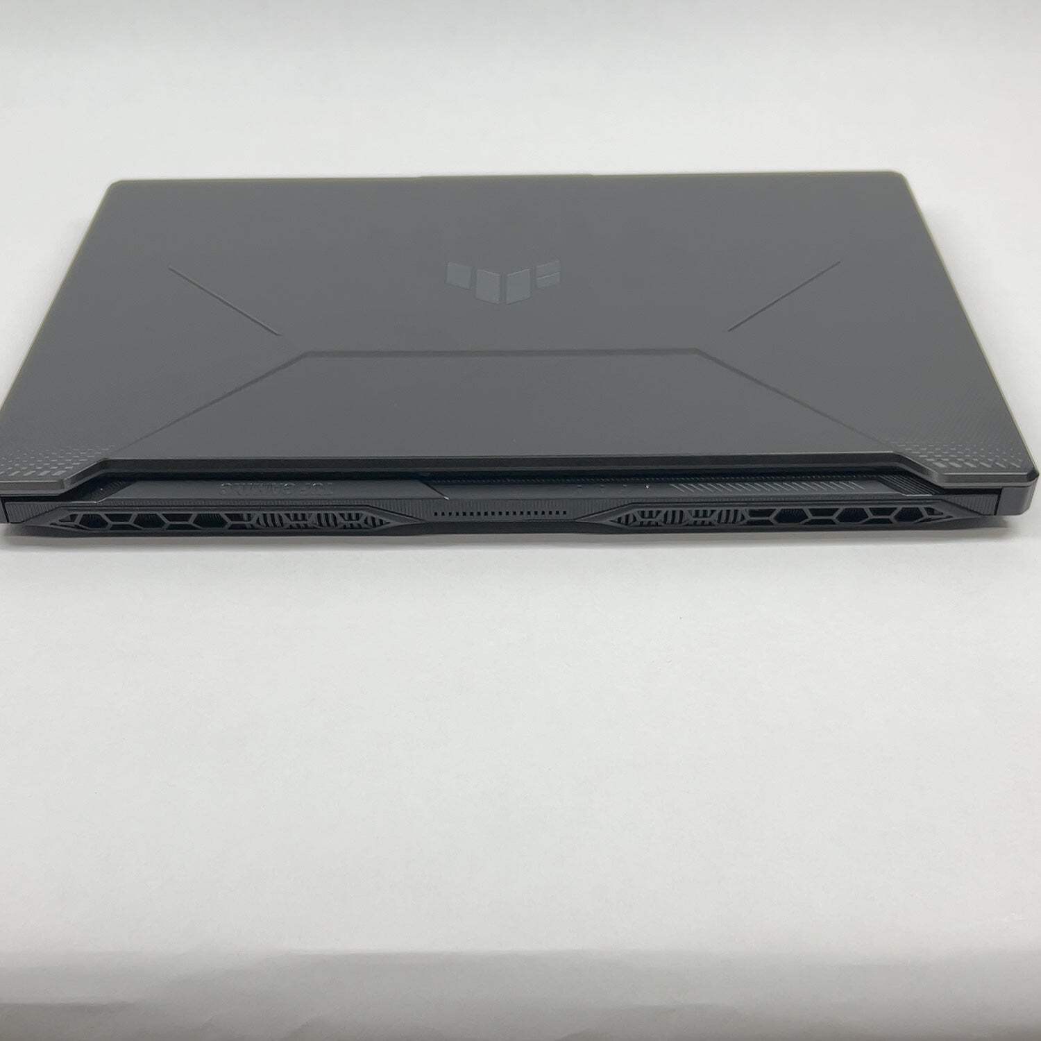 Asus TUF A17 15.6″ Ryzen 7 7435HS 3.1GHz 8GB RAM 512GB SSD GeForce RTX 2050