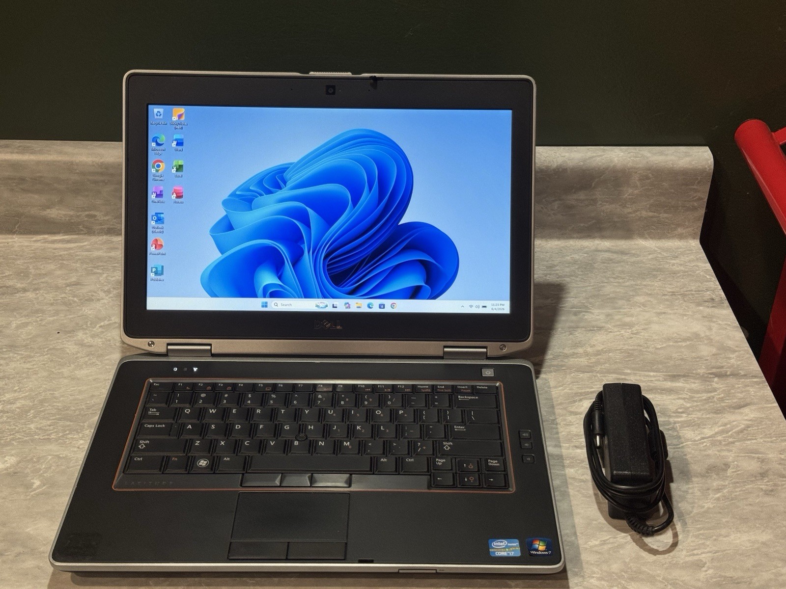 Dell Latitude E6420 Laptop Nvidia GPU I7-2760QM 2.4GHz 8gb RAM 200gb SSD Win 11