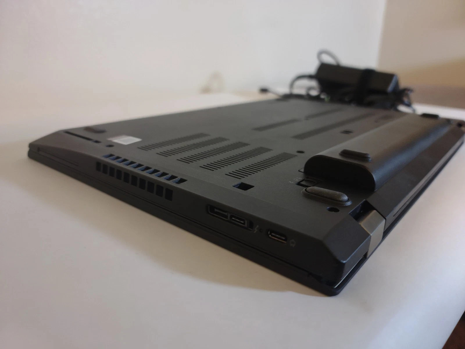 ThinkPad P52s i7-8650U 32GB 512GB NVMe Quadro P500 Win 11 Office 2021
