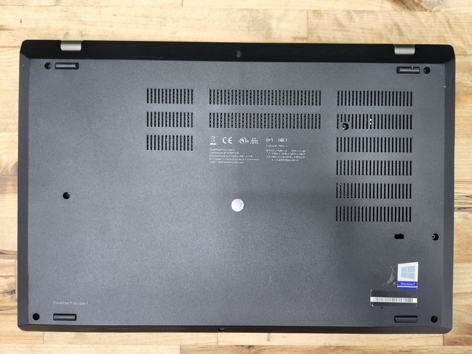 Lenovo ThinkPad P15V Gen 1 15.6″ FHD i7-10875H 2.30GHz 32GB RAM Windows 11 Pro ~