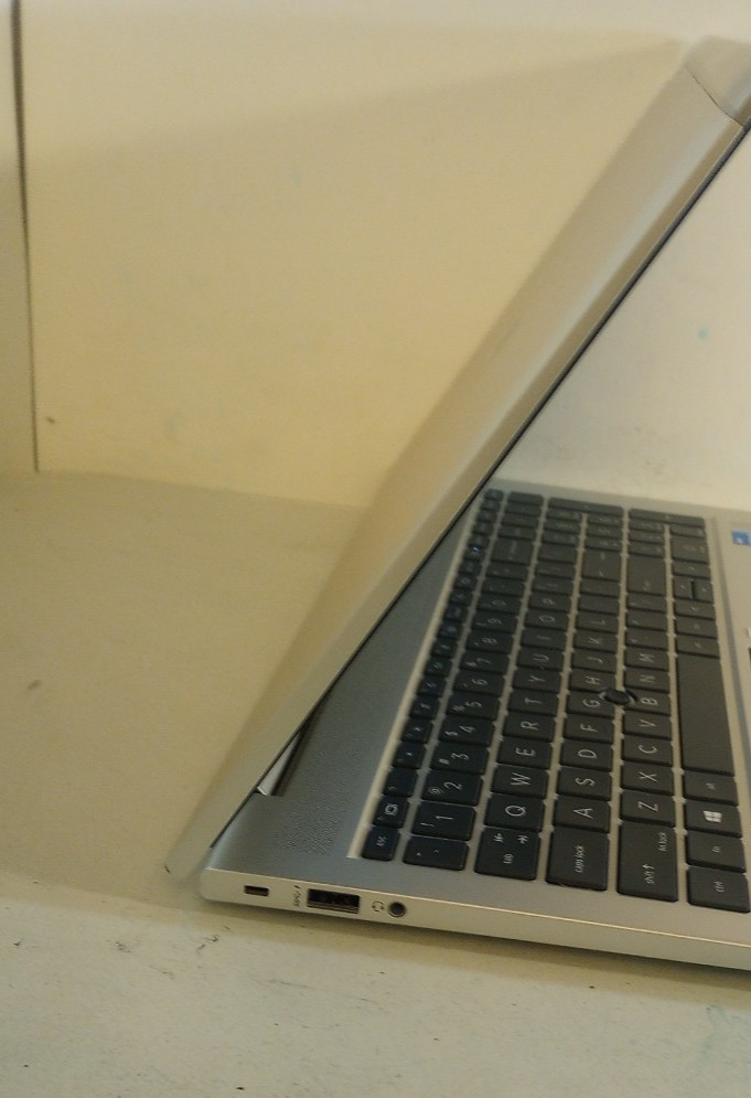 GAMING HP ELITEBOOK 745 14″ FHD AMD RYZEN7 PRO 8G RAM 500G NVMe,WIN11,BACKLIT