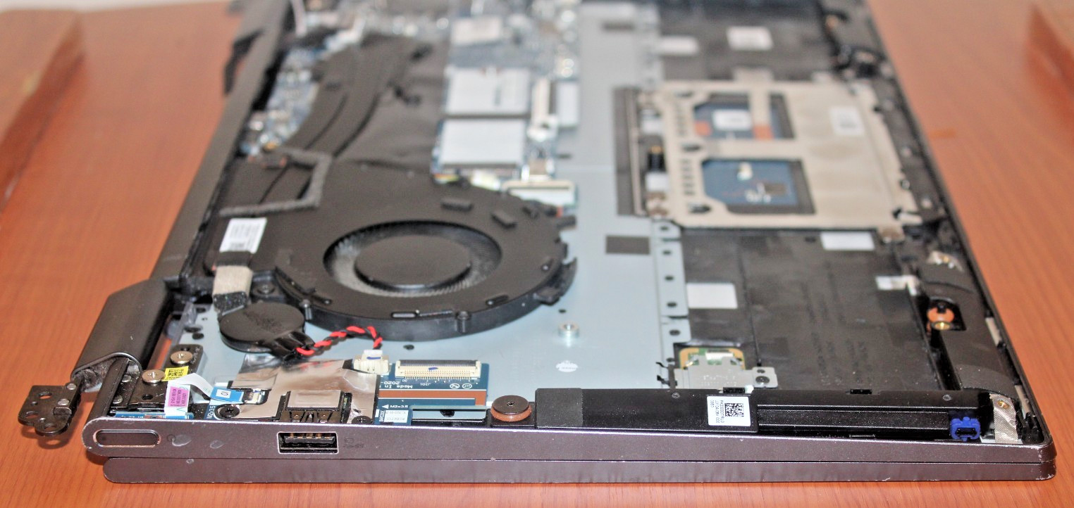 LENOVO YOGA 714ILT5 2 IN 1 FOR PARTS UNTESTED MISSING A LOT OF PARTS.