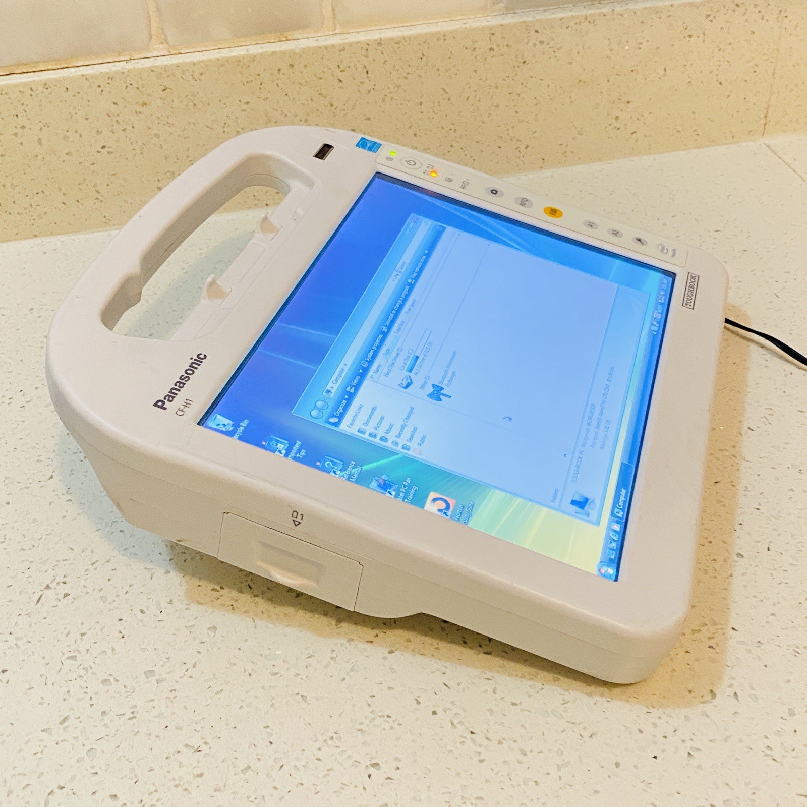 Vintage Panasonic Toughbook CF-H1 Tablet w/ Dock Windows 7 80GB HDD Read…