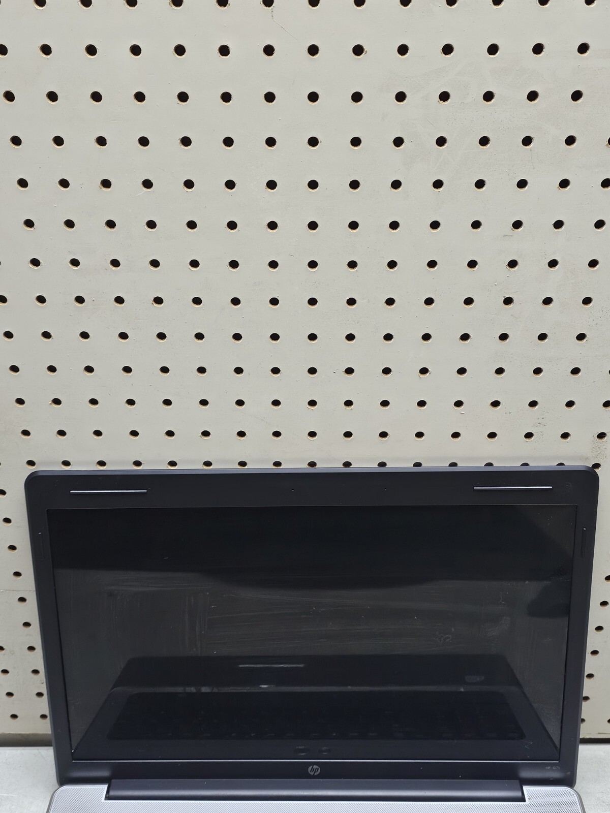 HP G71-349WM Laptop – Pentium T4300 – 4GB RAM – 250GB HDD – BAD BATT – WIN 10